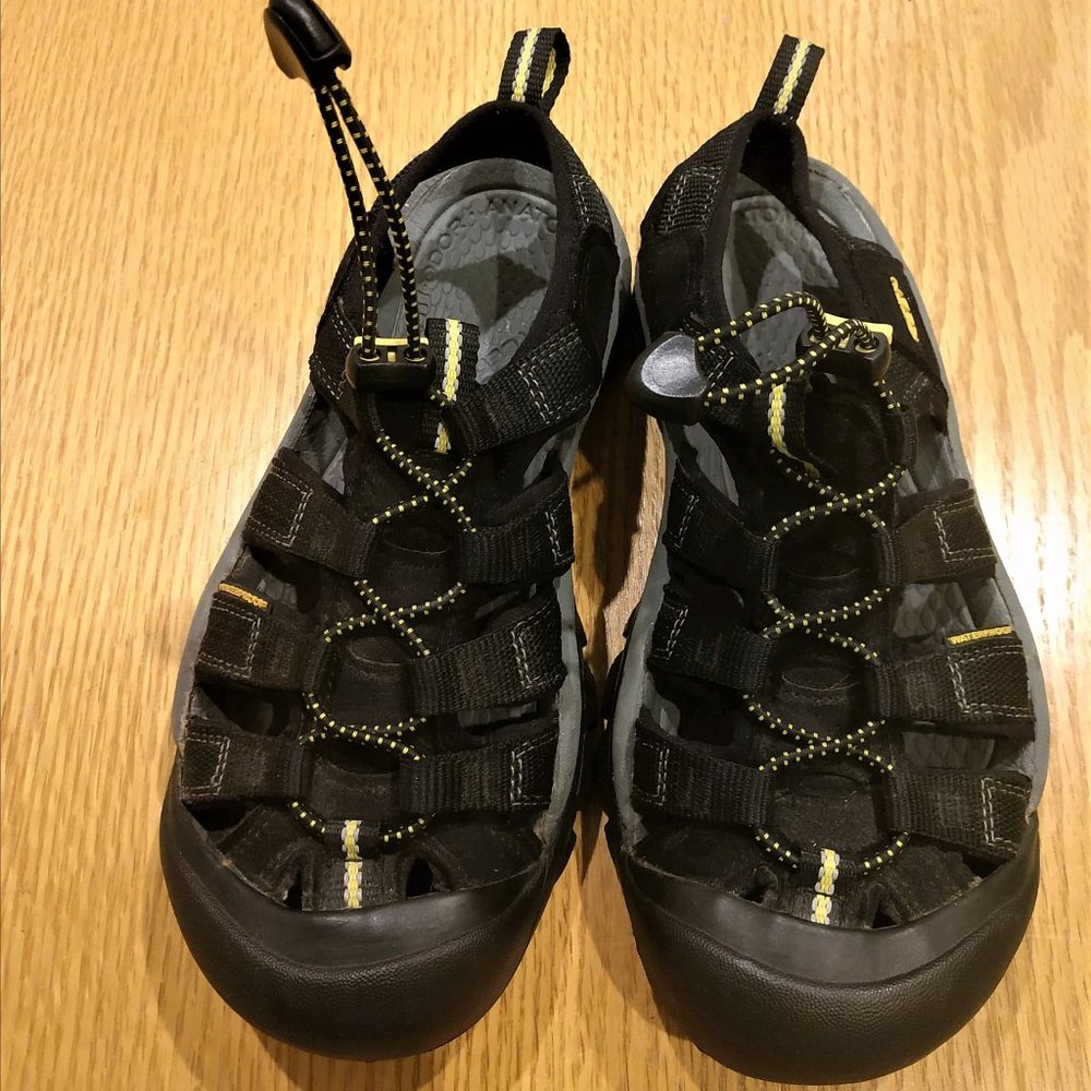 Keens waterproof sandals
